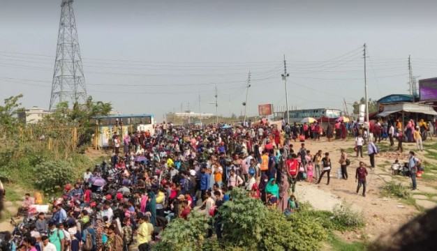 শিমুলিয়া ঘাটে সীমাহীন ভোগান্তি