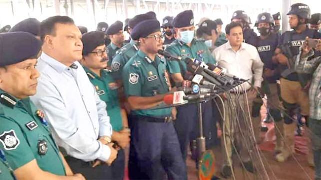 তল্লাশি হবে প্রত্যেকের : ঈদগাহে জায়নামাজ-ছাতা ছাড়া অন্যকিছু নয়