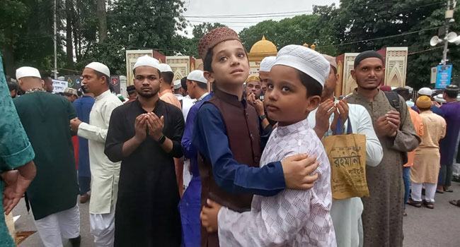 জাতীয় ঈদগাহে প্রধান জামাত অনুষ্ঠিত