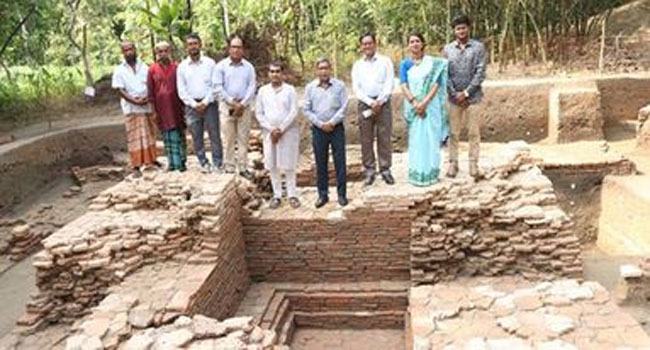 পাইকগাছায় বিস্তীর্ণ অঞ্চলজুড়ে প্রাচীন মানববসতি, ধর্মীয়স্থাপত্য ও প্রত্নবস্তু উদ্ধার