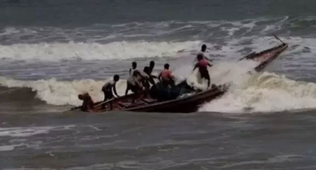 প্রবল ঘূর্ণিঝড়ে পরিণত হয়ে বাংলাদেশে আঘাত হানতে পারে ‘অশনি’!