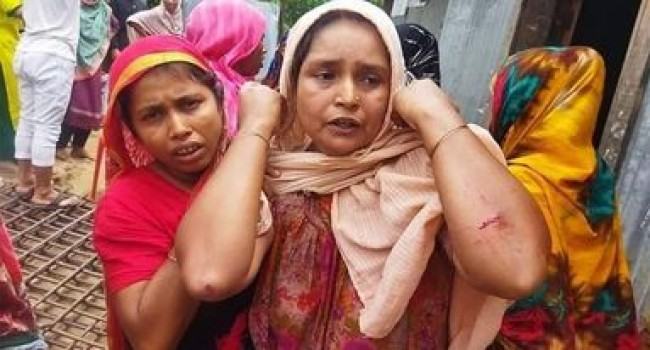 চকরিয়া সাংবাদিকের বাড়িতে সন্ত্রাসী হামলায় আহত ৮