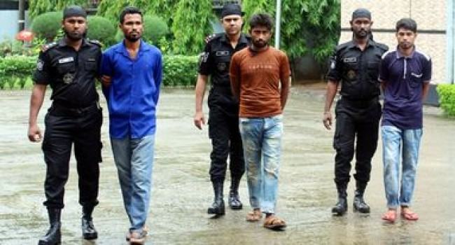 ছোট ৩ ভাইয়ের হাতে বড় ভাই খুন, সবাই গ্রেফতার