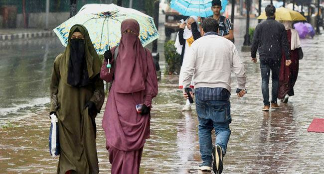অশনি এখন গভীর নিম্নচাপ, আজও ঝরবে বৃষ্টি