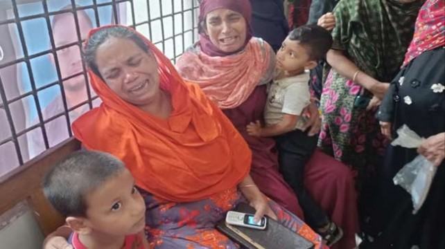 গোয়ালন্দে ট্রাকচাপায় দারিদ্রবিমোচন কর্মকর্তা নিহত