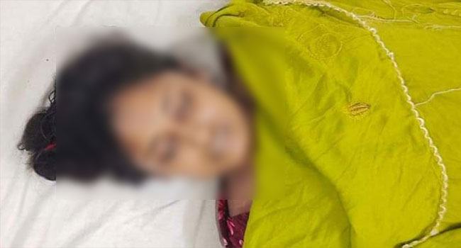 যশোরে ভুল চিকিৎসায় রোগীর মৃত্যুর অভিযোগ, হাসপাতাল ভাংচুর