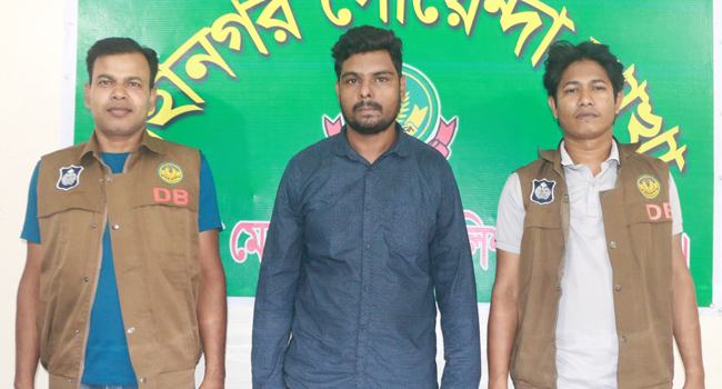 কর্নেল পরিচয়ে প্রতারণা, আটক ১