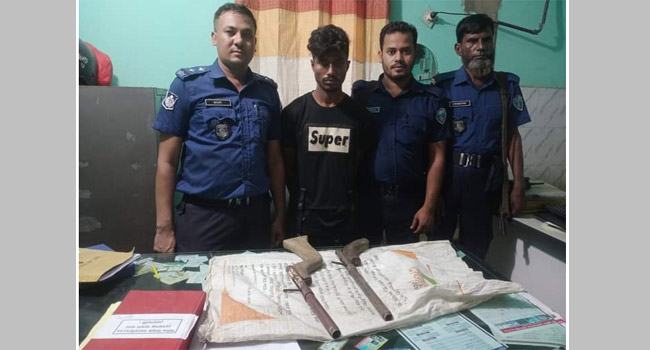 নোয়াখালীতে অস্ত্র গুলিসহ ৪ সন্ত্রাসী গ্রেফতার