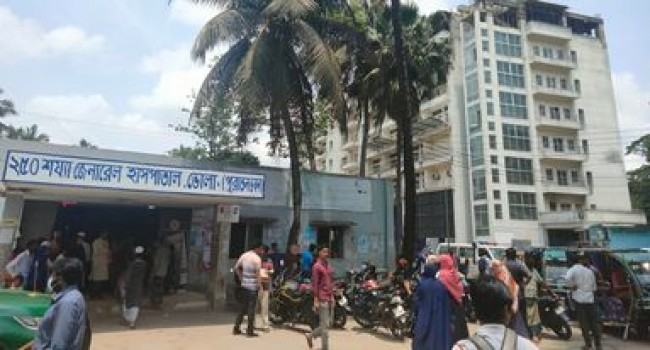 নির্মাণাধীন ভবনের ছাদ থেকে পড়ে শ্রমিক নিহত
