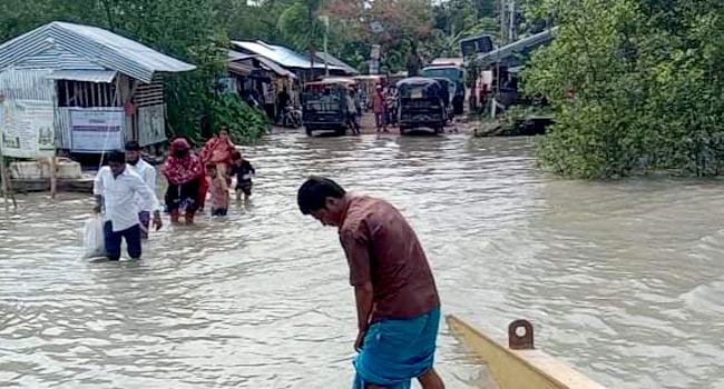 বরগুনায় ৩ নদীর পানি বেড়ে নিম্নাঞ্চল প্লাবিত