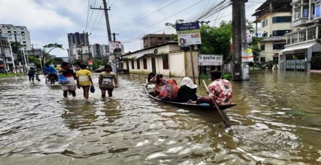 সিলেটে ভারী বৃষ্টিপাতে পরিস্থিতির আরো অবনতি