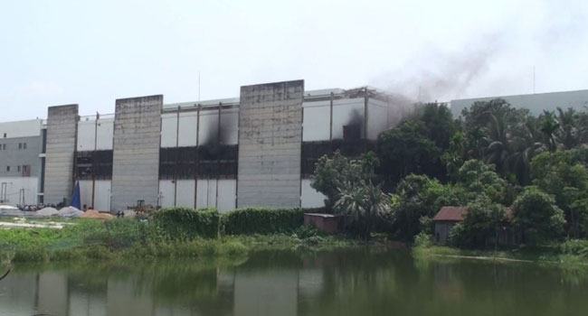 পৌনে ৮ ঘণ্টা পর স্কয়ার ফার্মার আগুন নিয়ন্ত্রণে