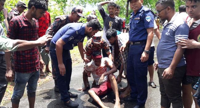 থানচিতে গাড়ি খাদে পড়ে ৩ পর্যটক নিহত