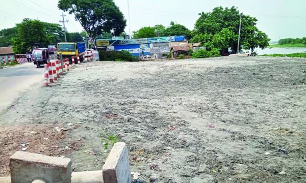 নবীনগরে কোটি টাকার সরকারি জায়গা দখলের আশঙ্কা
