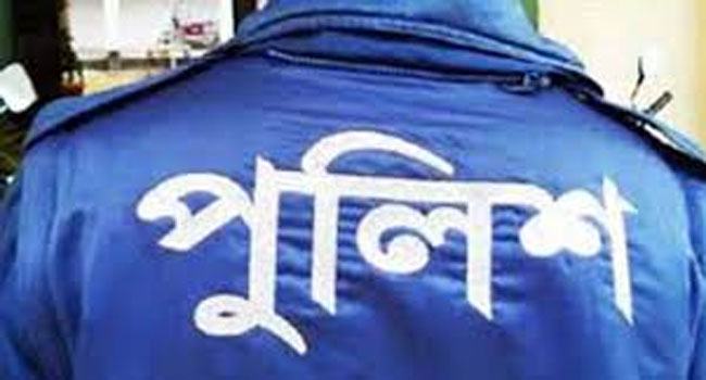 বগুড়ায় অপহরণে বাধা দেয়ায় পুলিশ সদস্যকে মারধর