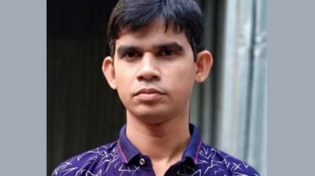 মাইক্রোচাপায় বালু ব্যবসায়ী নিহত