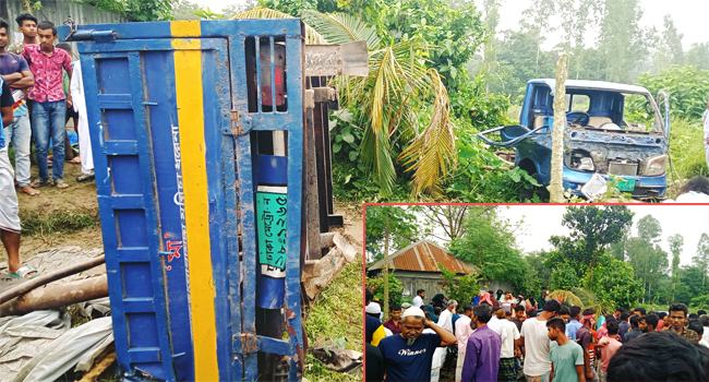 রায়পুরায় ট্রেন-পিকআপ সংঘর্ষে নিহত ৩