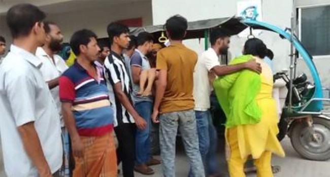 চুয়াডাঙ্গায় বাড়ির ছাদ থেকে পড়ে শিশুর মৃত্যু