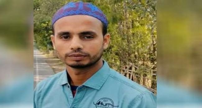 একমাত্র উপার্জনক্ষম ছেলেকে হারিয়ে দিশেহারা মা, আহাজারিতে ভারি আকাশ-বাতাস