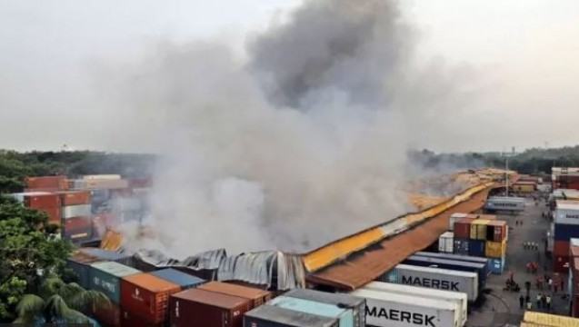 সীতাকুণ্ডে অগ্নিকাণ্ড : হাইড্রোজেন পার অক্সাইড যেভাবে আগুনের মাত্রা বাড়ায়