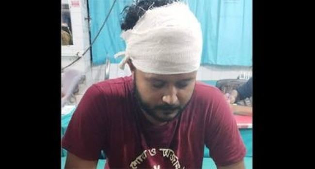 ঢাবিতে প্রগতিশীল ছাত্র সংগঠনসমূহের মিছিলে ছাত্রলীগের হামলা