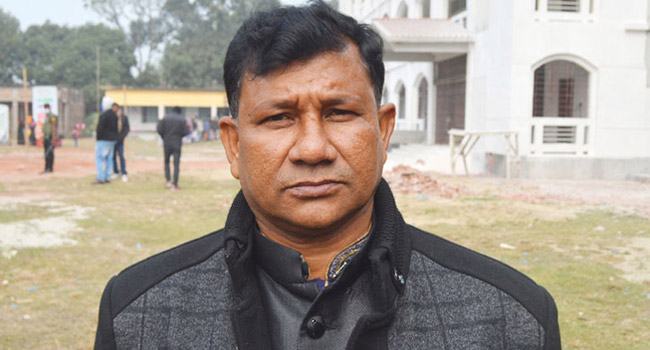 বাঘার আড়ানী পৌরসভার মেয়র মুক্তার গ্রেফতার