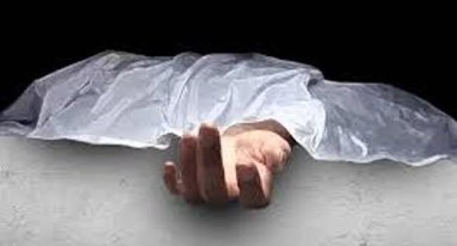 মহাদেবপুরে ট্রাকচাপায় স্কুলশিক্ষক নিহত