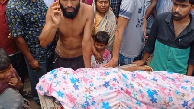 পীরগঞ্জে সড়ক দুর্ঘটনায় স্কুলছাত্রের মৃত্যু