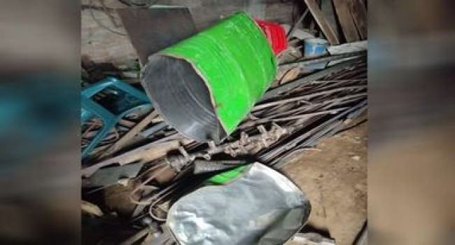 খালি ড্রাম কাটার সময় বিস্ফোরণে যুবক নিহত