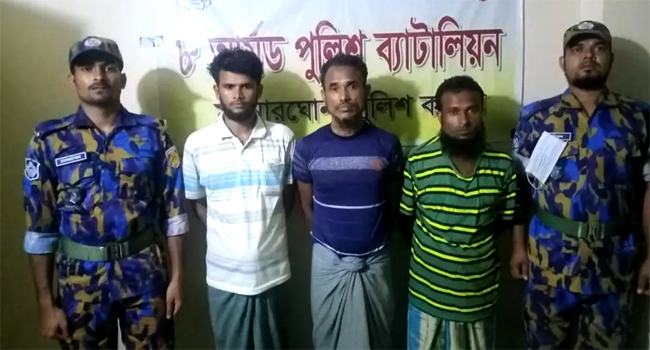 রোহিঙ্গা মাঝি হত্যা : উখিয়ায় মামলার একদিনের মাথায় আটক ৩