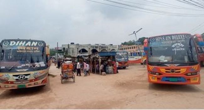 ফরিদপুরে হেলপারসহ বাস নিখোঁজ