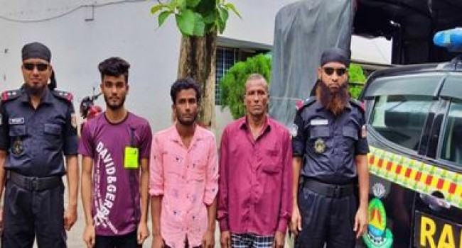 গফরগাঁওয়ে বাবুল হত্যা মামলার ৩ আসামিকে গ্রেফতার করেছে র‌্যাব