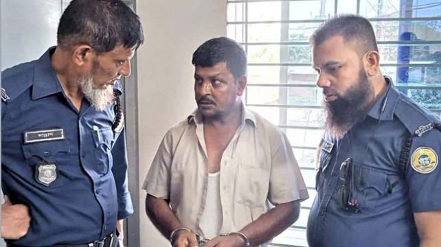 মির্জাগঞ্জে ব্যাংক থেকে টাকা ছিনতাইকালে আটক ১