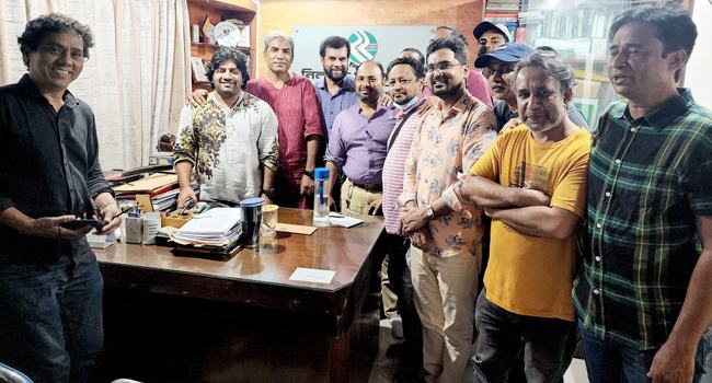 ‘মৌসুমী ইস্যু ইন্ডাস্ট্রির খুব ক্ষতি করেছে’
