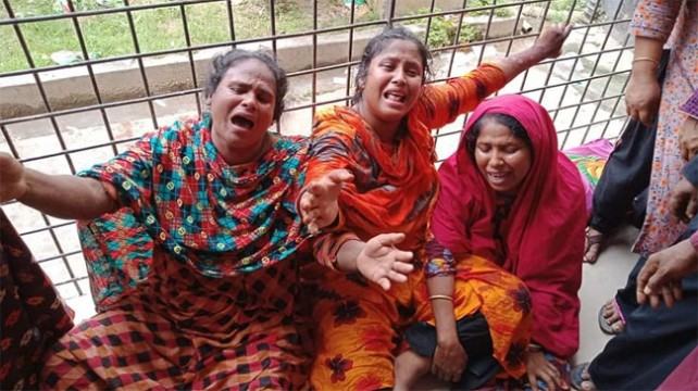 বিয়ের পিঁড়িতে মেয়ে, বাবাকে হত্যা
