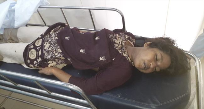 হাসপাতালে স্ত্রীর লাশ রেখে পালিয়েছেন স্বামী