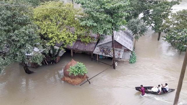 সিলেট-সুনামগঞ্জে বন্যার ভয়াল রূপ, উদ্ধারে সেনাবাহিনী