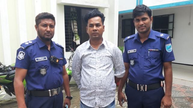 শ্রীনগরে যাবজ্জীবন সাজাপ্রাপ্ত আসামি গ্রেফতার