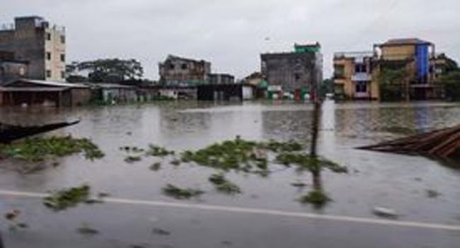 বন্যার্তদের ১০০ টন শুকনো খাদ্য ও চিকিৎসা দিচ্ছে গণস্বাস্থ্য কেন্দ্র