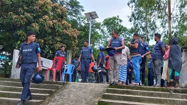 নরসিংদীতে বালু ব্যবসা নিয়ে সংঘর্ষে আহত ১৪, গ্রেফতার ৮