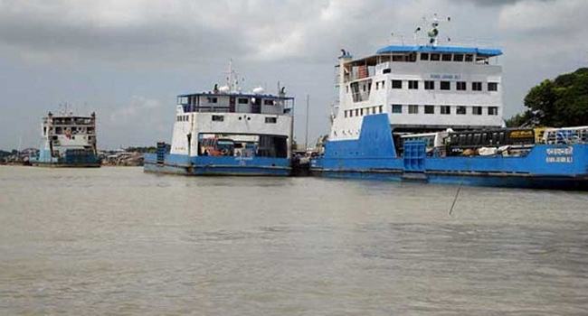 শিমুলিয়া-মঙ্গলমাঝি নৌরুটে ফেরি চলাচল বন্ধ