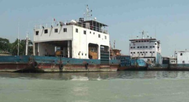 শিমুলিয়া-মাঝিকান্দি নৌরুটে ফেরি চলাচল বন্ধ ঘোষণা