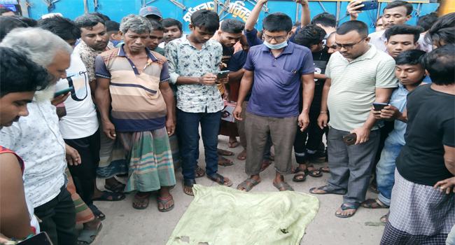 ফুলবাড়ীতে ট্রাকচাপায় মোটরসাইকেলচালক নিহত