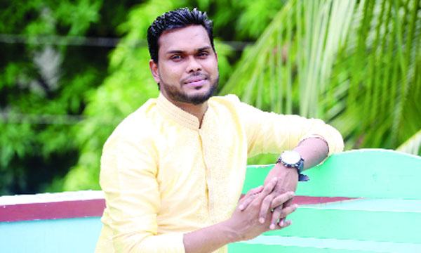 সম্মানী থেকে বন্যাদুর্গতদের জন্য নোলকের সহায়তা