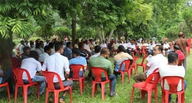 ৩ দফা দাবিতে ফের আন্দোলনে ইবি কর্মকর্তারা