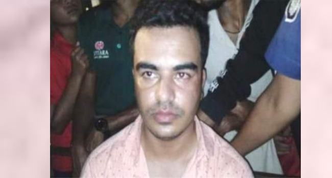 পুলিশ পরিচয়ে মোটরসাইকেল ছিনতাইয়ের সময় যুবক আটক