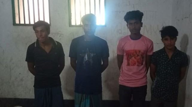 পালানোর সময় শিশুসহ ৯ রোহিঙ্গা আটক