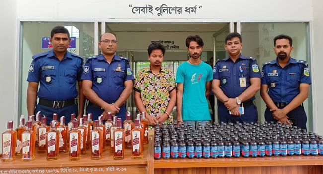 নালিতাবাড়ীতে ১৯০ বোতল ফেনসিডিল নিয়ে আটক ২