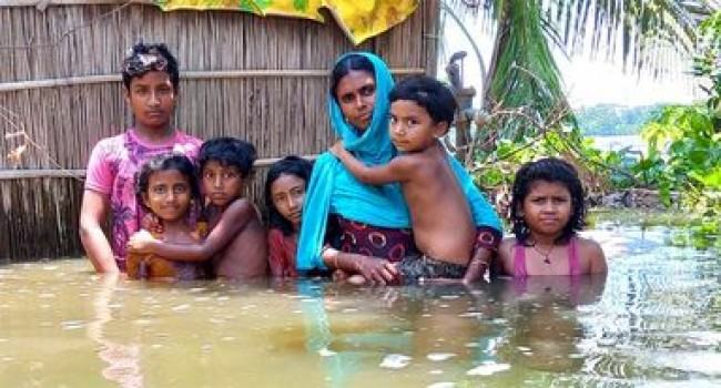 বন্যায় তালিয়ে যাওয়া সুলতান নগরে এখনো কোমরপানি, নেই ত্রাণ সহায়তা