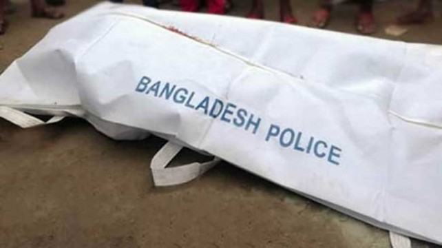 আড়াইহাজারে অটোচালকের ঝুলন্ত লাশ উদ্ধার